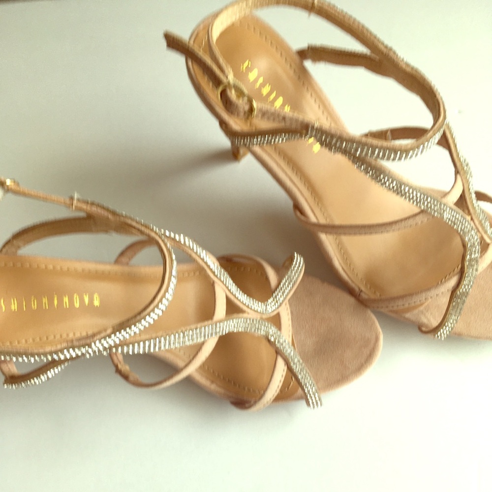 Nude Heel - Picture 2 of 4